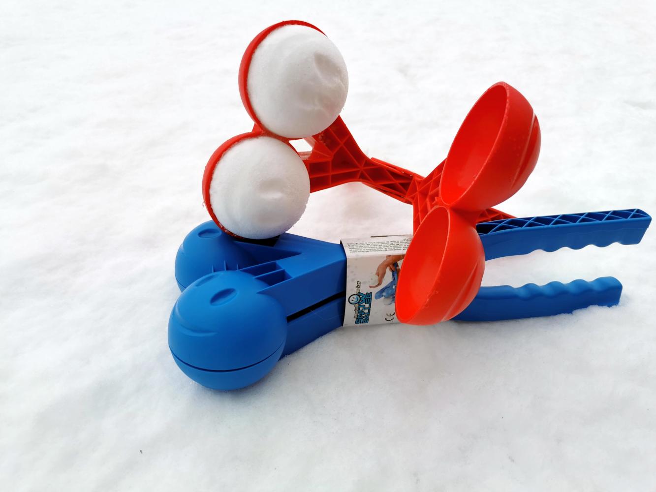 Koulovač - výrobník sněhových koulí